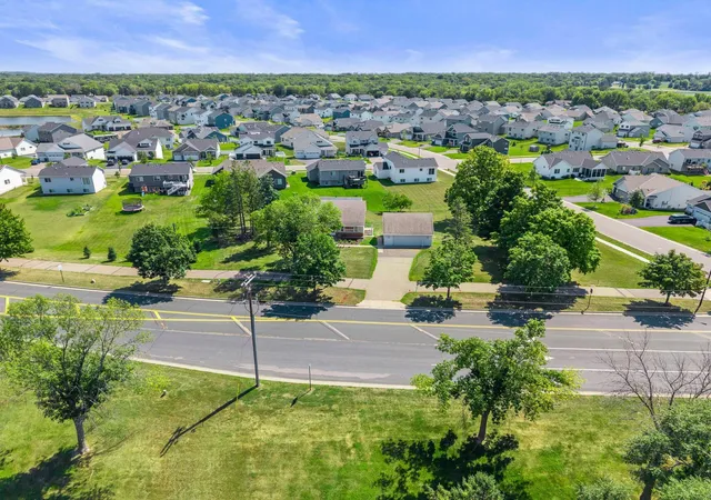 Photo 3 of Sale Pending at 527 River Rd Ne, Hanover, MN 55341 | MLS# 7127358 | Listing updated on 2026-08-26
