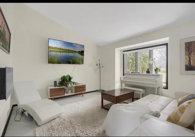 Photo 3 of Sale Pending at 9119 Regent Pkwy, Minneapolis, MN 55443 | MLS# 7127375 | Listing updated on 2026-08-14