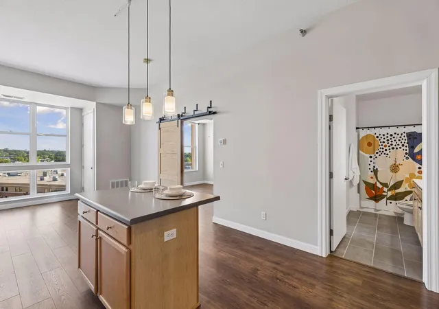 5th image of 2650 University Ave W, St. Paul, MN 55114