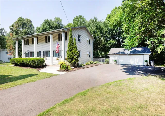 Photo 2 of Multi family home for sale at 25640 Wild Rose Ln, Excelsior, MN 55331 | MLS# 7127386 | Listing updated on 2026-10-06