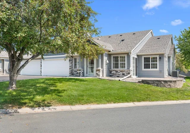 Photo 3 of Sale Pending at 9961 Tamarack Cvs, Saint Paul, MN 55125 | MLS# 7127387 | Listing updated on 2026-09-02