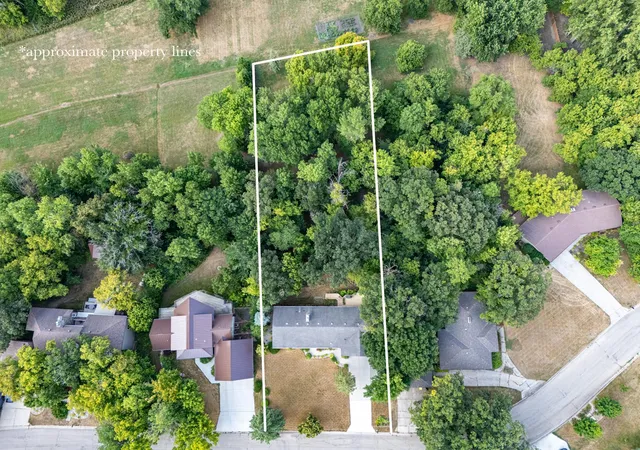 Photo 3 of Single family home for sale at 920 Groveland Ave, Crookston, MN 56716 | MLS# 7127390 | Listing updated on 2026-08-24