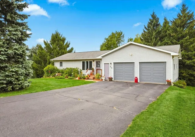 Photo 3 of Sale Pending at 218 Blue Sky Dr, Glenwood City, WI 54013 | MLS# 7127402 | Listing updated on 2026-08-31