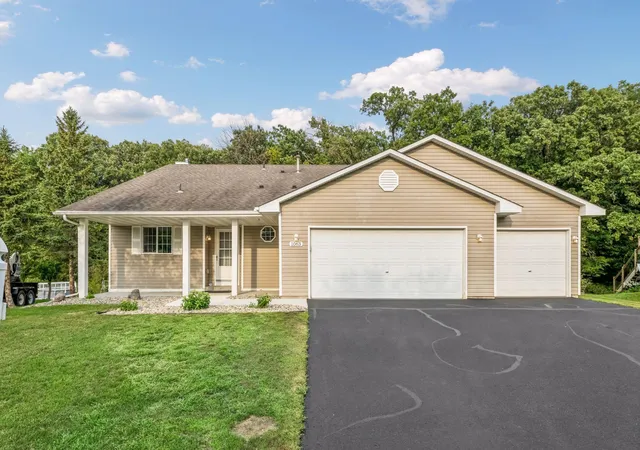 2nd image of 1063 Meadow St, Cologne, MN 55322 | MLS# 7127403