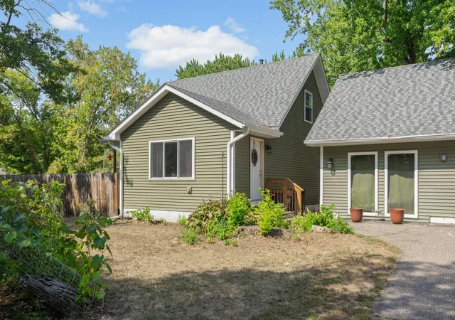 Photo 1 of Sale Pending at 1501 4th Street E, Hastings, MN 55033 | MLS# 7127411 | Listing updated on 2026-08-21
