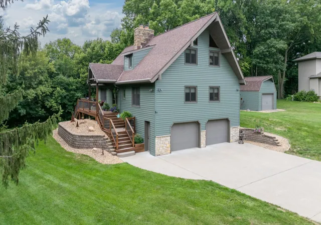Photo 1 of Single family home for sale at 314 Meadow Woods Dr, Mankato, MN 56001 | MLS# 7127418 | Listing updated on 2026-10-06