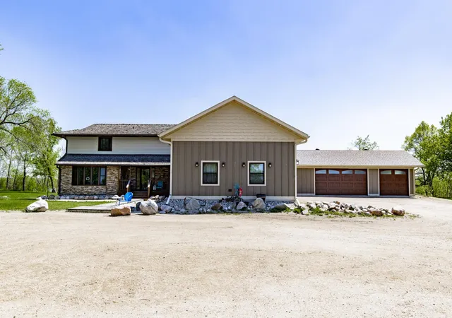 Photo 4 of Single family home for sale at 36968 Co Hwy 60, Frazee, MN 56544 | MLS# 7127428 | Listing updated on 2026-09-12
