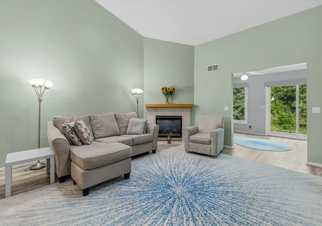 Photo 3 of Single family home for sale at 7856 Heinbuch Trl, Saint Paul, MN 55125 | MLS# 7127429 | Listing updated on 2026-08-21