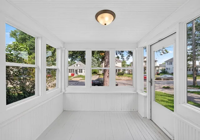 Photo 3 of Sale Pending at 215 9th Avenue NE, Rochester, MN 55906 | MLS# 7127444 | Listing updated on 2026-08-17