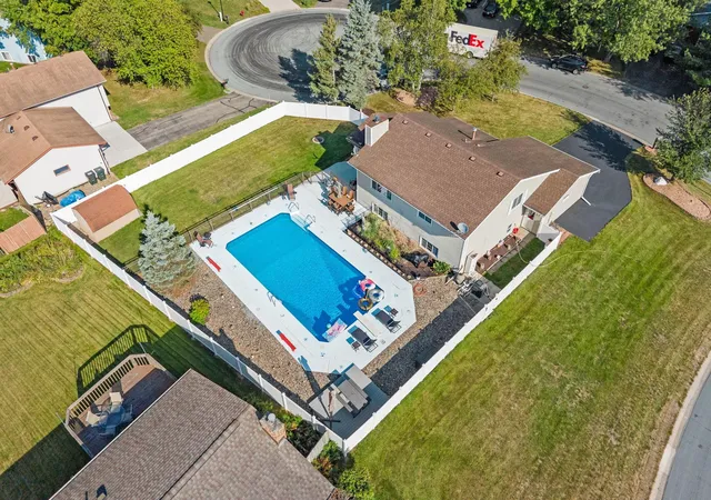 Photo 3 of Single family home for sale at 4717 Covington Cir, Saint Paul, MN 55122 | MLS# 7127448 | Listing updated on 2026-10-08