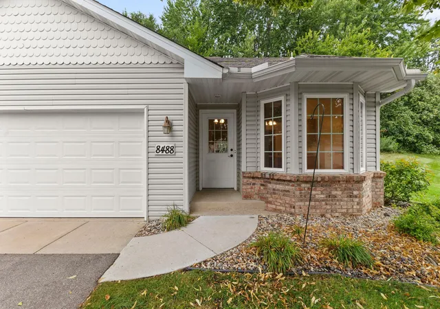 3rd image of 8488 Powers Pl, Chanhassen, MN 55317 | MLS# 7127450