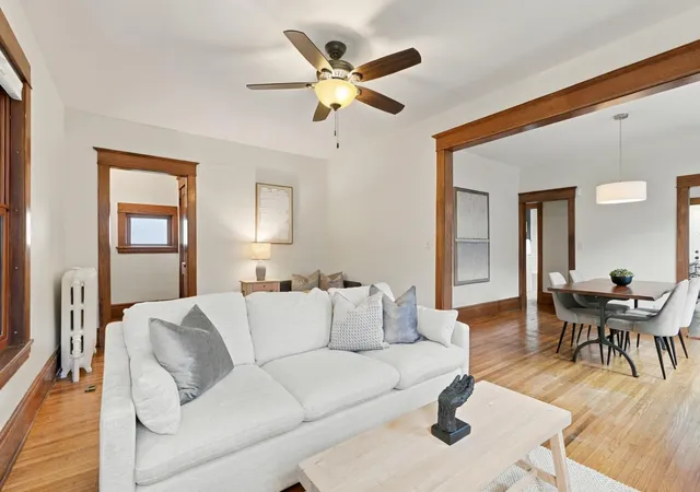 Photo 3 of Single family home for sale at 1129 Edmund Ave, Saint Paul, MN 55104 | MLS# 7127451 | Listing updated on 2026-09-20
