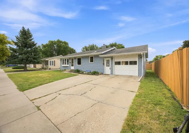 2nd image of 207 7Th Ave E, West Fargo, ND 58078 | MLS# 7127461