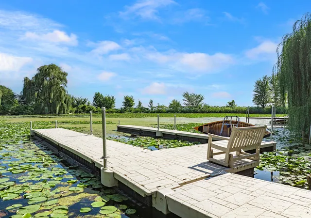 Photo 3 of Single family home for sale at 1070 Ferndale Rd W, Wayzata, MN 55391 | MLS# 7127462 | Listing updated on 2026-09-21