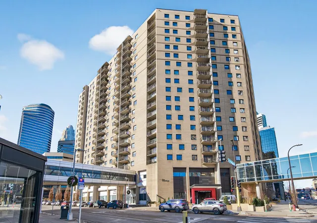 Photo 2 of Condo for sale at 121 Washington Ave S #1010, Minneapolis, MN 55401 | MLS# 7127480 | Listing updated on 2026-08-15