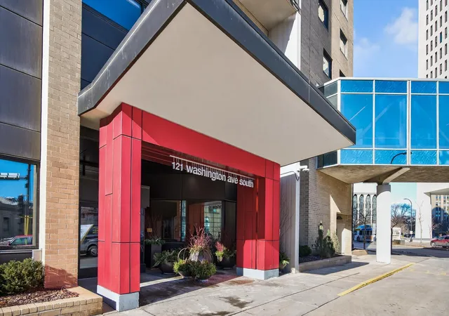 Photo 3 of Condo for sale at 121 Washington Ave S #1010, Minneapolis, MN 55401 | MLS# 7127480 | Listing updated on 2026-08-15