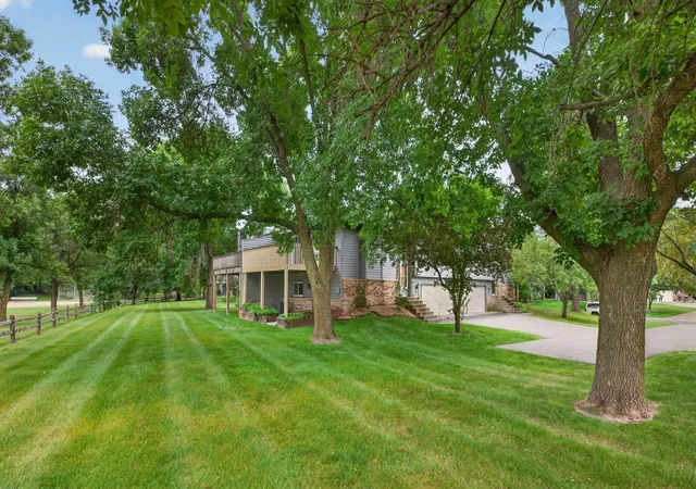 4th image of 7205 Pontiac Cir, Chanhassen, MN 55317 | MLS# 7127481