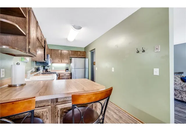 Photo 4 of Sale Pending at 7205 Pontiac Cir, Chanhassen, MN 55317 | MLS# 7127481 | Listing updated on 2026-09-24