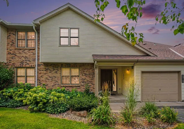 Photo 1 of Condo for sale at 4213 Oakmede Ln #120D, Saint Paul, MN 55110 | MLS# 7127491 | Listing updated on 2026-09-01