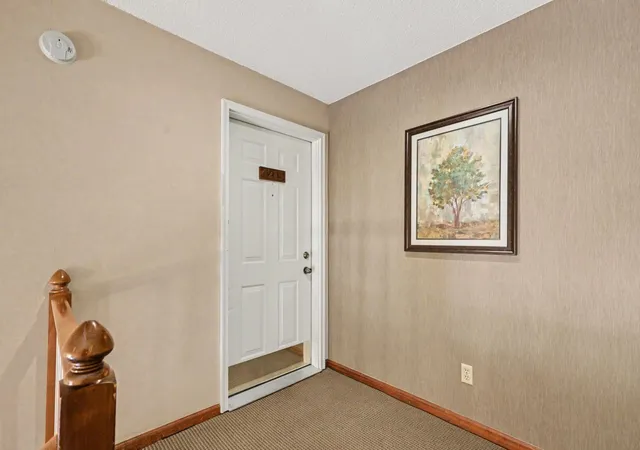 Photo 4 of Condo for sale at 4213 Oakmede Ln #120D, Saint Paul, MN 55110 | MLS# 7127491 | Listing updated on 2026-09-01