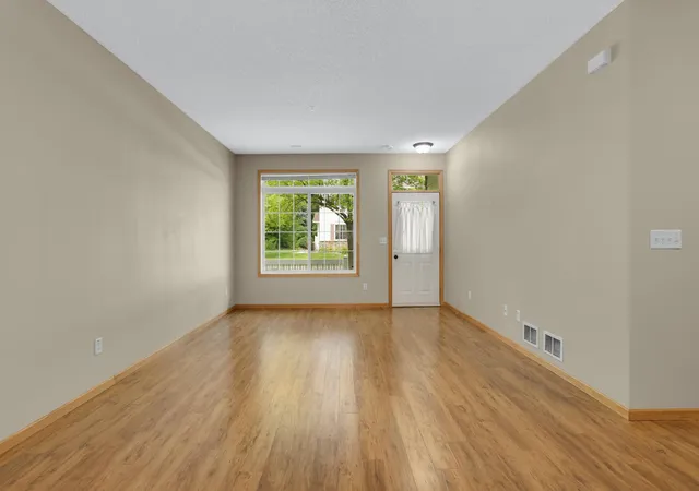 image of 4703 Blaine Ave, Inver Grove Heights, MN 55076 | MLS# 7127493