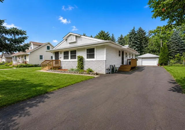 2nd image of 1123 43 1/2 Ave Ne, Minneapolis, MN 55421 | MLS# 7127496