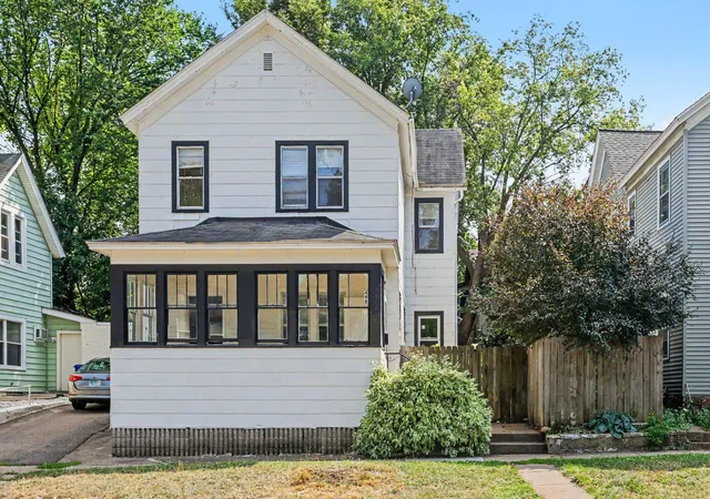 1st image of 498 Beaumont St, Saint Paul, MN 55130 | MLS# 7127509