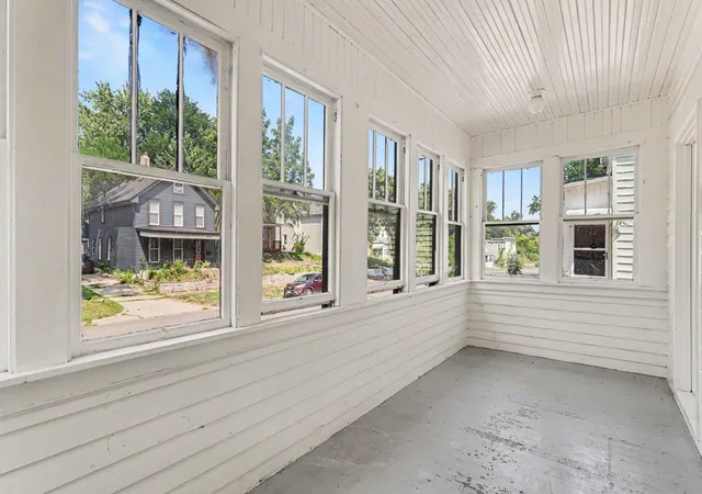 2nd image of 498 Beaumont St, Saint Paul, MN 55130 | MLS# 7127509