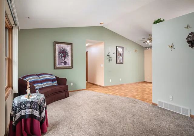 Photo 3 of Single family home for sale at 310 Haralson Ln, La Crescent, MN 55947 | MLS# 7127526 | Listing updated on 2026-09-03