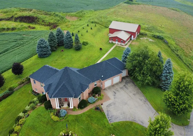 Single family home for sale at 10599 State Hwy 56, Le Roy, MN 55951 | MLS# 7127536