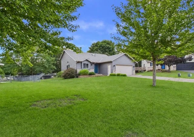 2nd image of 1104 Summit Wy, Sauk Rapids, MN 56379 | MLS# 7127556