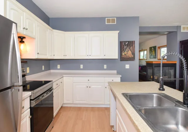 Photo 3 of Single family home for sale at 114012 Hundertmark Rd, Chaska, MN 55318 | MLS# 7127557 | Listing updated on 2026-10-02