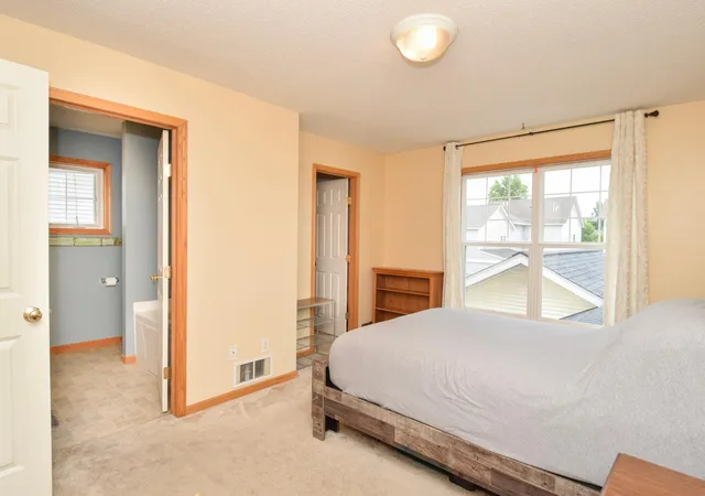 Photo 4 of Single family home for sale at 114012 Hundertmark Rd, Chaska, MN 55318 | MLS# 7127557 | Listing updated on 2026-10-02