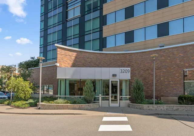 Photo 2 of Condo for sale at 3209 Galleria #1003, Minneapolis, MN 55435 | MLS# 7127578 | Listing updated on 2026-09-19