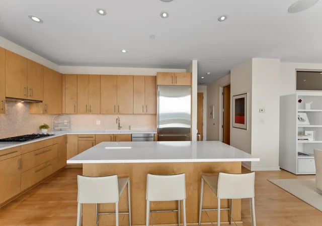 Photo 4 of Condo for sale at 3209 Galleria #1003, Minneapolis, MN 55435 | MLS# 7127578 | Listing updated on 2026-09-19