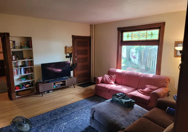 Listing Photo 4 - Condo for sale in building located at 763 Tuscarora Ave, Saint Paul, MN 55102