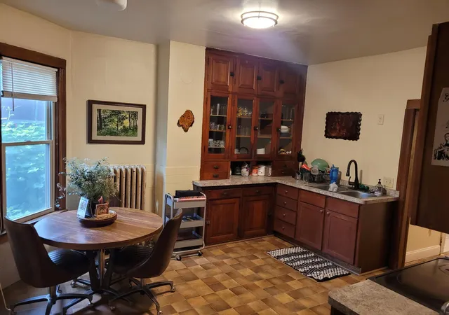 Listing Photo 5 - Condo for sale in building located at 763 Tuscarora Ave, Saint Paul, MN 55102
