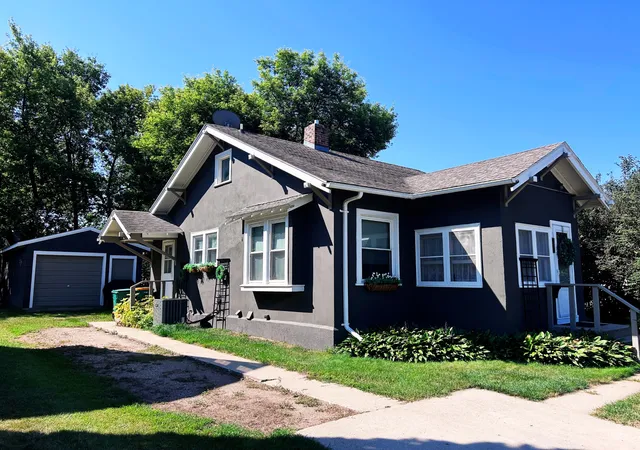 1st image of 514 5Th Ave E, Alexandria, MN 56308 | MLS# 7127597