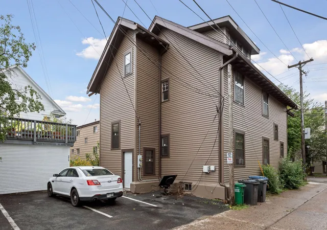17th image of 1108 W 28th St, Minneapolis, MN 55408 | MLS# 7127635