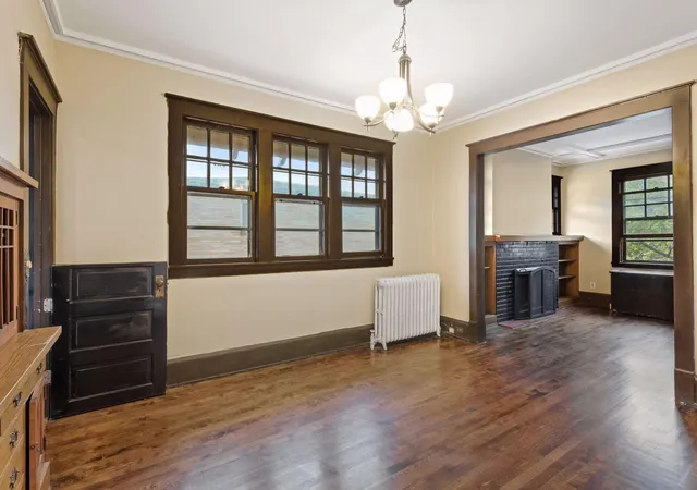 Listing Photo 4 - Condo for sale in building located at 1108 W 28th St, Minneapolis, MN 55408
