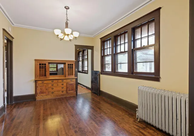 Listing Photo 5 - Condo for sale in building located at 1108 W 28th St, Minneapolis, MN 55408