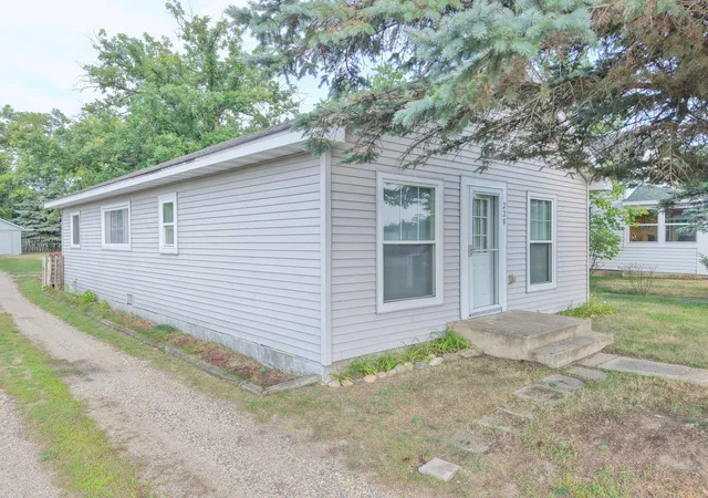 Photo 1 of Single family home for sale at 228 Aspen Ave SE, Menahga, MN 56464 | MLS# 7127641 | Listing updated on 2026-08-19