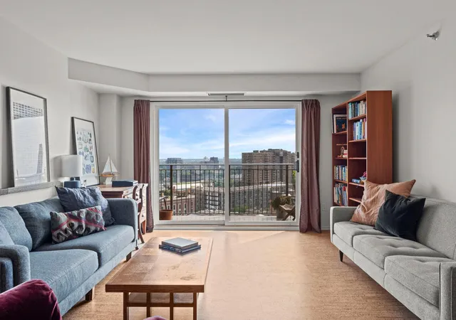 Photo 3 of Condo for sale at 121 Washington Ave S #1516, Minneapolis, MN 55401 | MLS# 7127673 | Listing updated on 2026-09-13