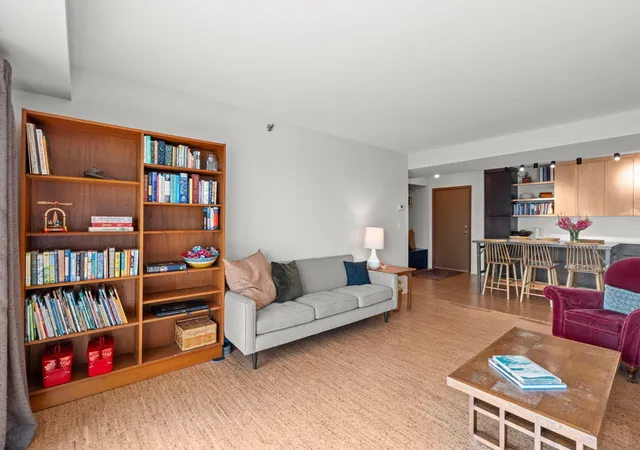 Photo 3 of Condo for sale at 121 Washington Ave S #1516, Minneapolis, MN 55401 | MLS# 7127673 | Listing updated on 2026-09-13