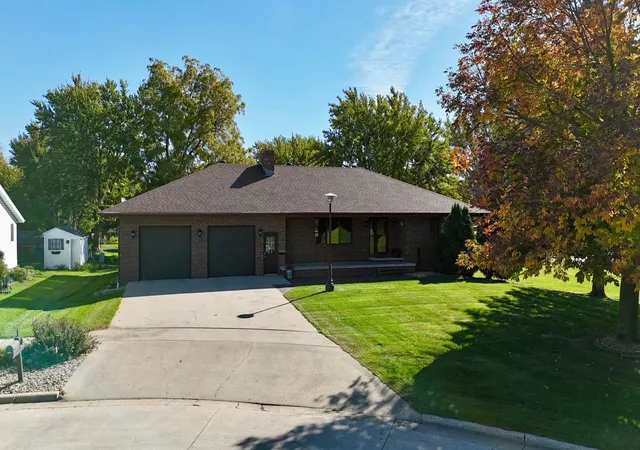 Photo 1 of Single family home for sale at 1604 Birchwood Pl, Worthington, MN 56187 | MLS# 7127688 | Listing updated on 2026-10-08