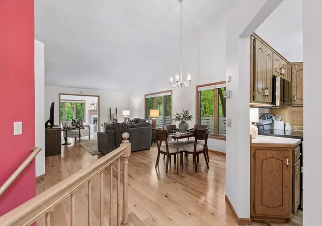 Photo 4 of Single family home for sale at 695 Emerald Ridge, Saint Paul, MN 55113 | MLS# 7127689 | Listing updated on 2026-09-28