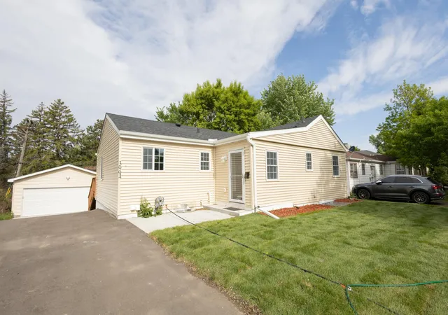 1st image of 3994 Brunswick Ave S, Minneapolis, MN 55416 | MLS# 7127690