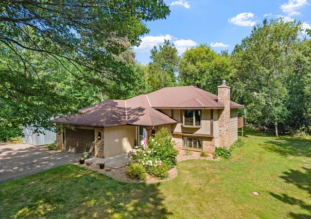 Photo 3 of Single family home for sale at 2753 225th Lane Ne, Cedar, MN 55011 | MLS# 7127697 | Listing updated on 2026-08-27