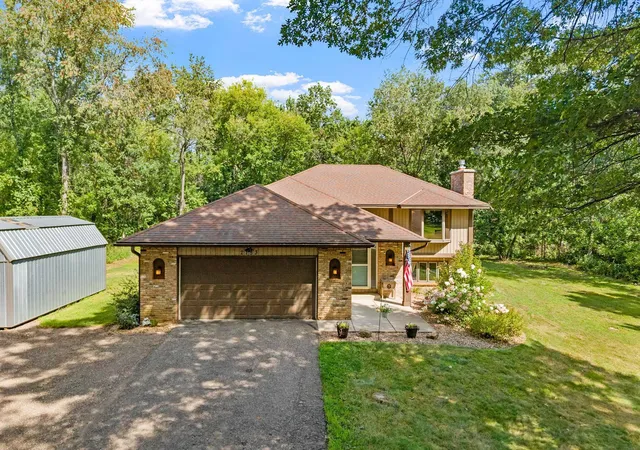 Photo 3 of Single family home for sale at 2753 225th Lane NE, Cedar, MN 55011 | MLS# 7127697 | Listing updated on 2026-08-27