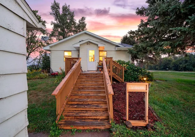 2nd image of 8225 20th Ave, Hugo, MN 55038 | MLS# 7127701
